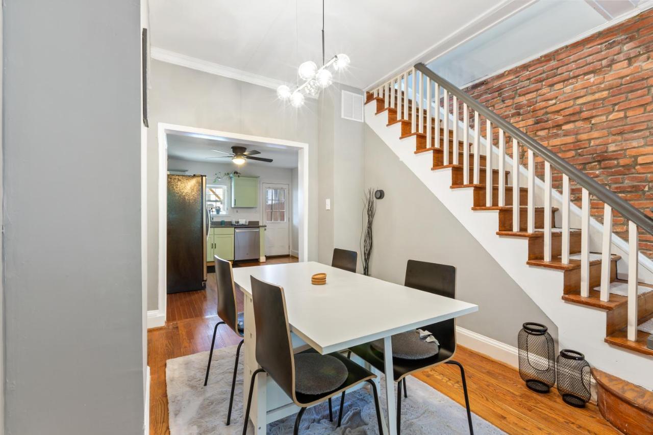 Pristine Townhouse With Rooftop Deck Near Canton! 볼티모어 외부 사진