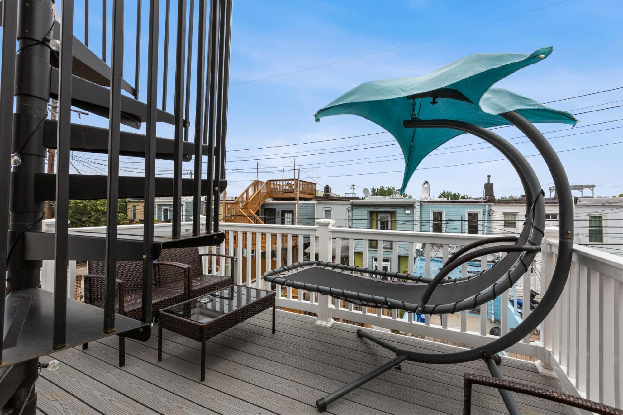Pristine Townhouse With Rooftop Deck Near Canton! 볼티모어 외부 사진